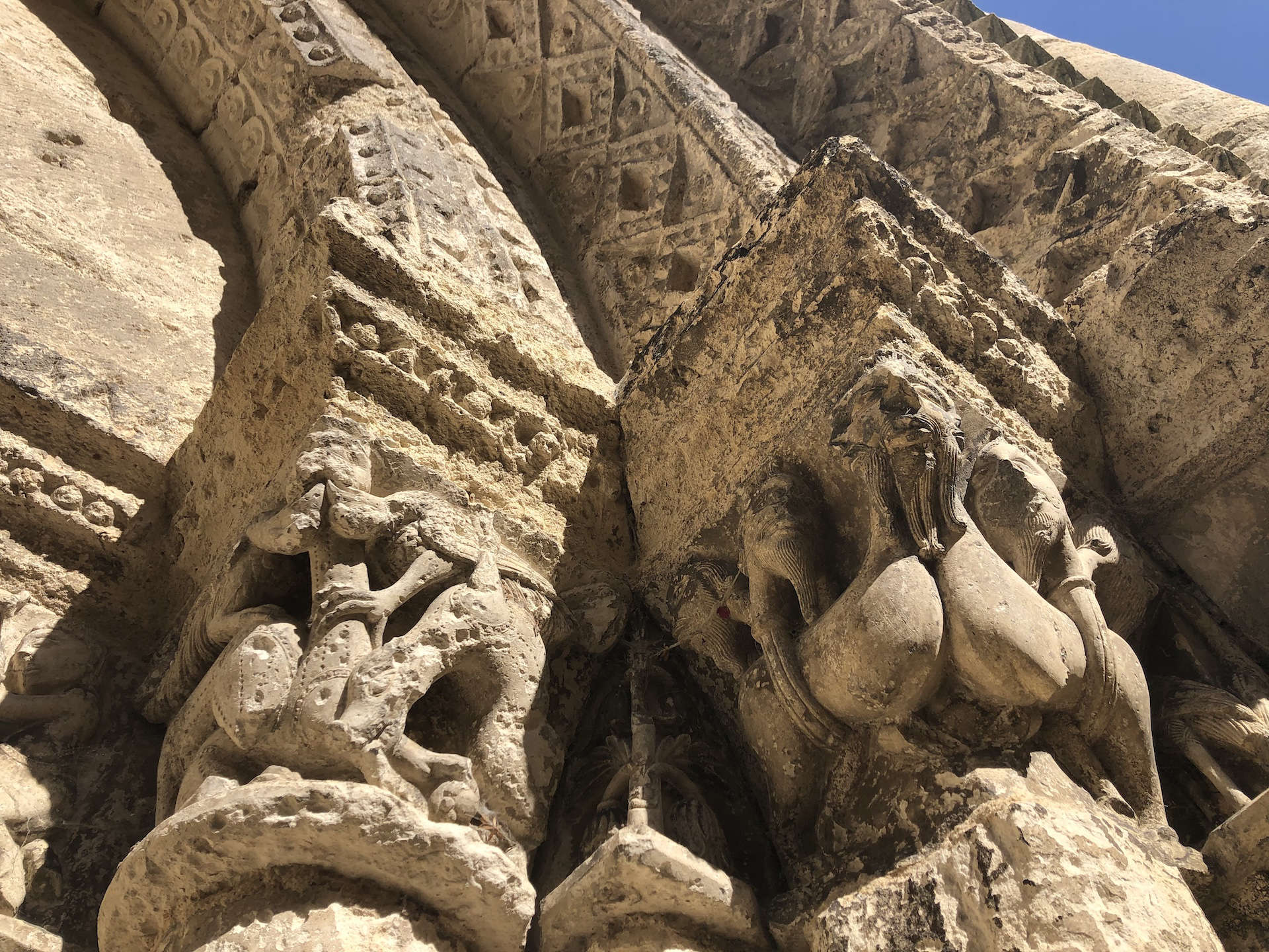 L&rsquo;Art Roman & vestiges Romains